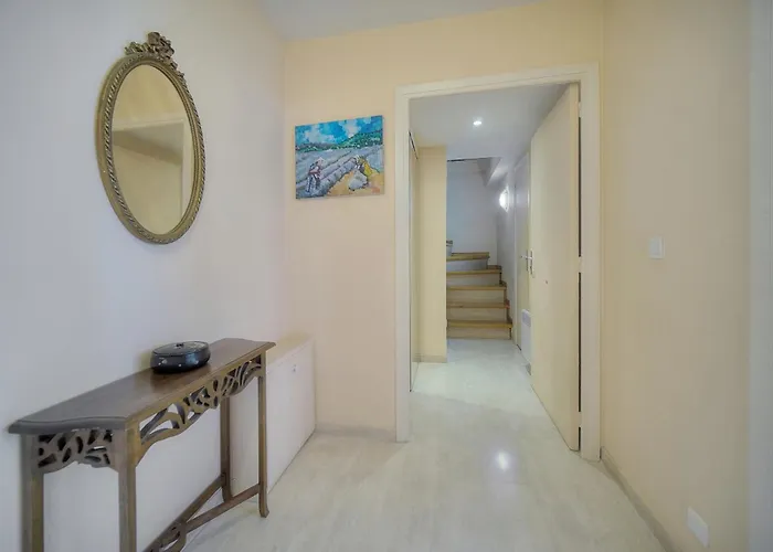 Duplex 2 Terrasse, Meynadier- Forville A2b103 *