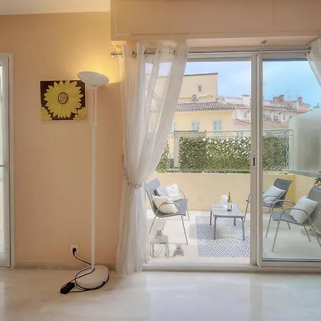 Duplex 2 Terrasse, Meynadier- Forville A2b103